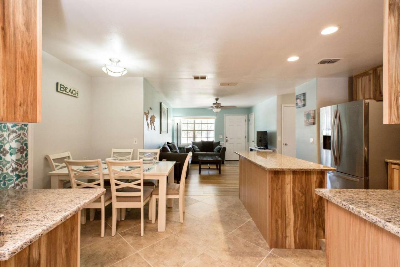 1050 Tompkins Drive Villa Порт Ориндж Екстериор снимка