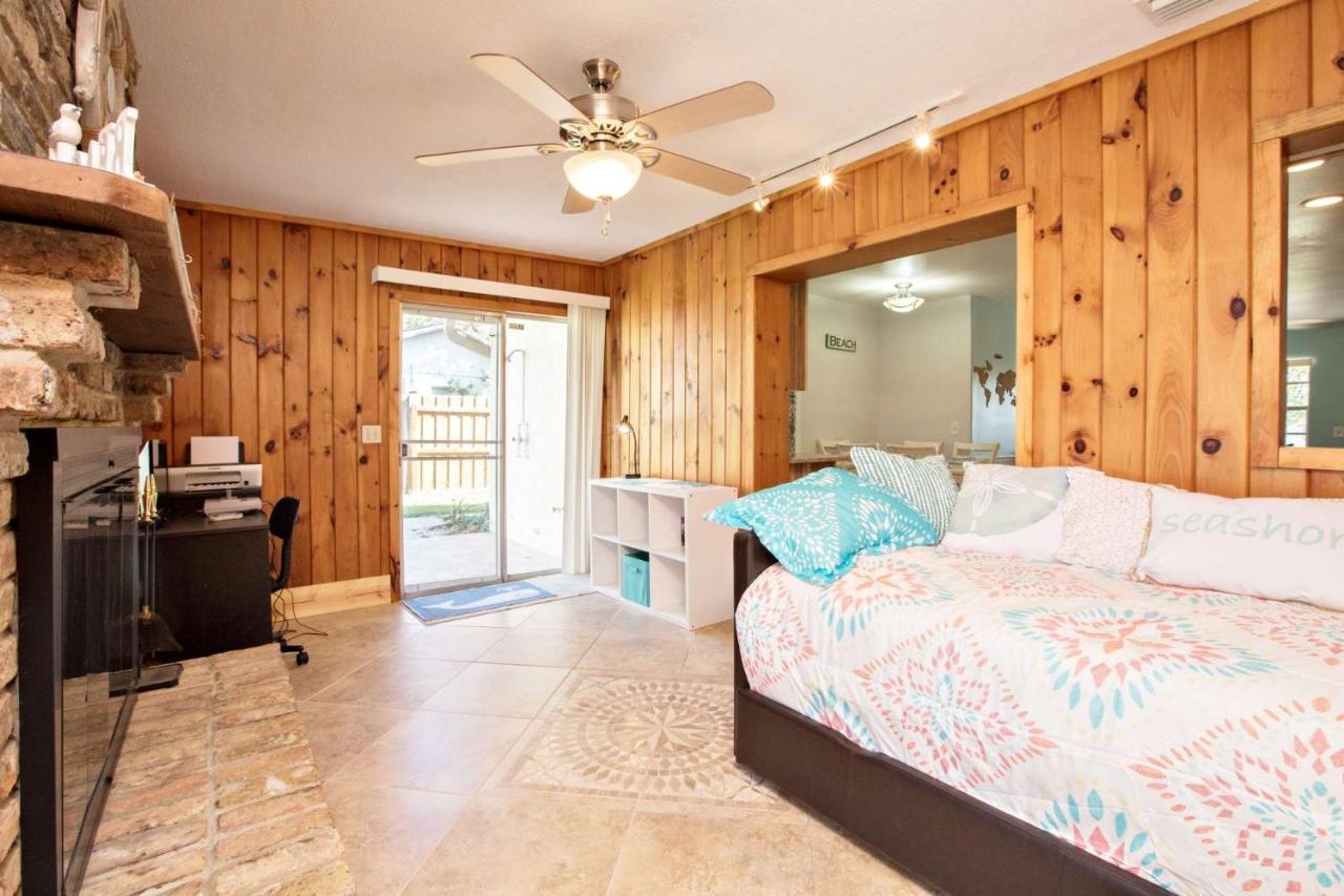 1050 Tompkins Drive Villa Порт Ориндж Екстериор снимка